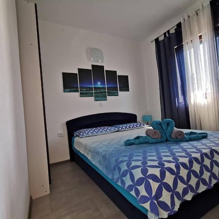 Apartmani Tajana Sukošan Exteriér fotografie