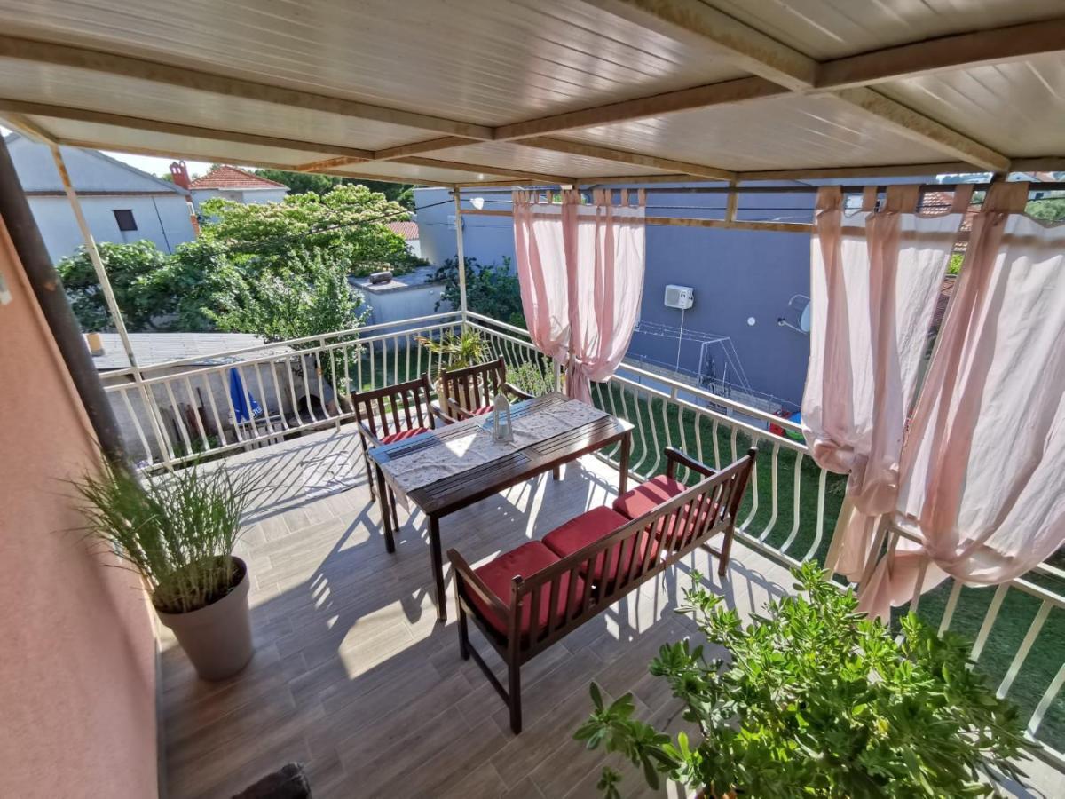 Apartmani Tajana Sukošan Exteriér fotografie