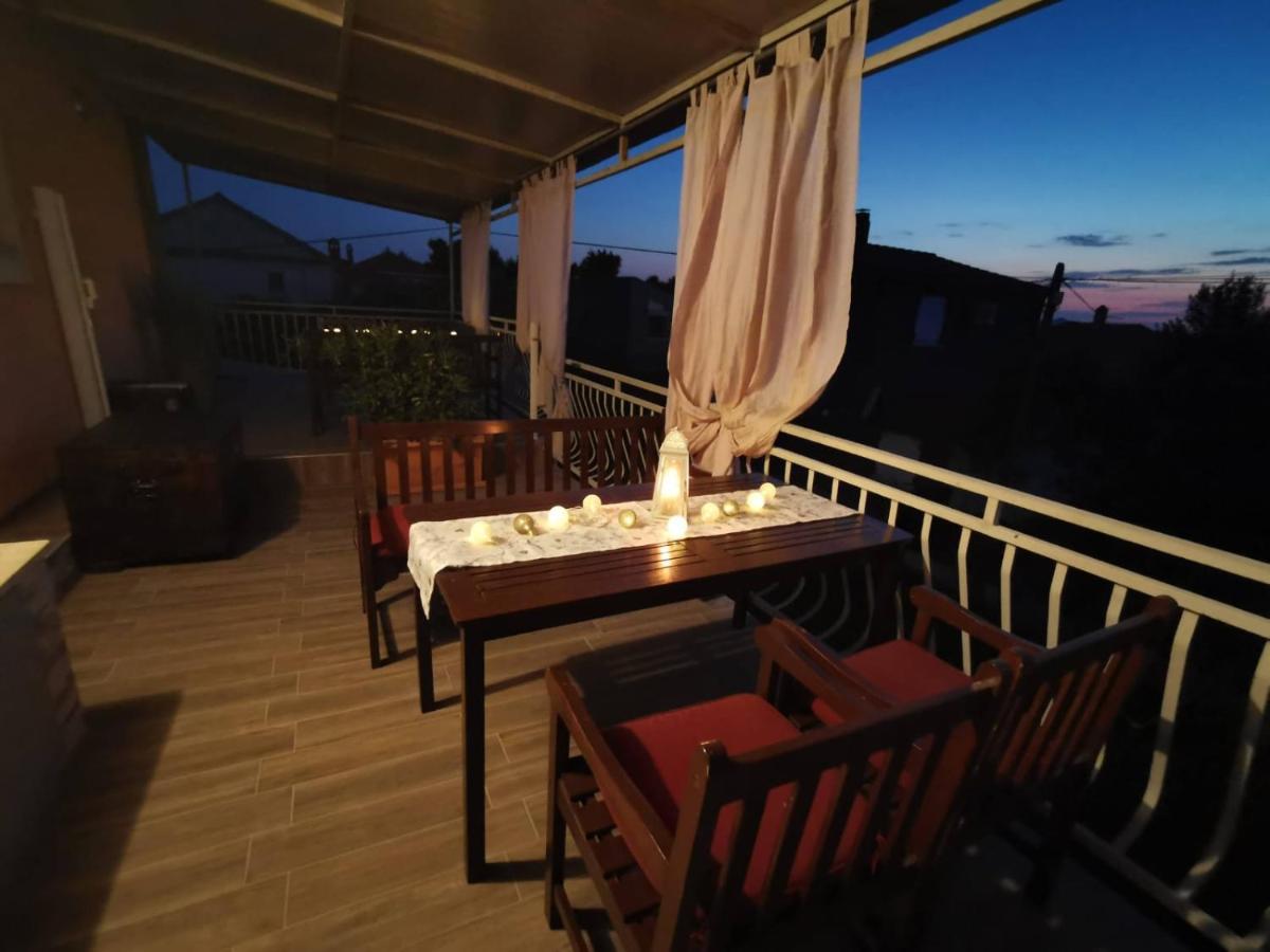 Apartmani Tajana Sukošan Exteriér fotografie